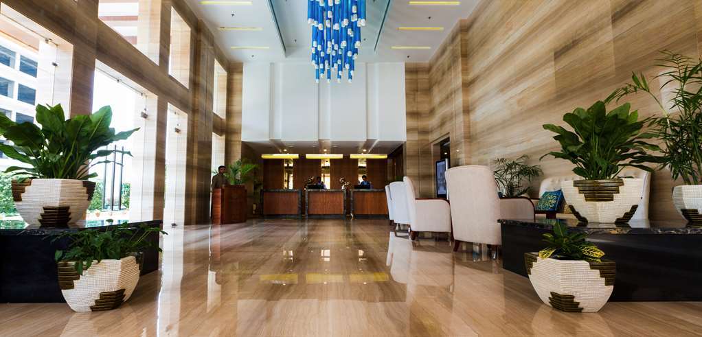 Ramada By Wyndham Ghaziabad Vasundhara Hotell Inreriör bild