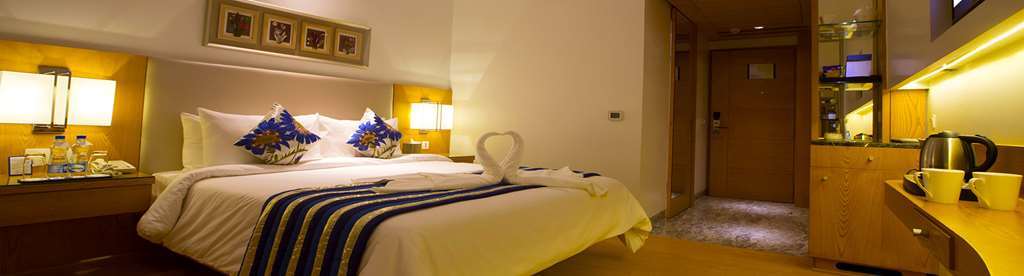 Ramada By Wyndham Ghaziabad Vasundhara Hotell Rum bild